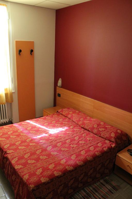Hotel San Geminiano Modena Kültér fotó