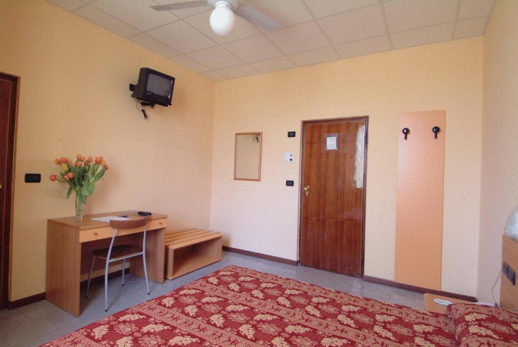 Hotel San Geminiano Modena Kültér fotó